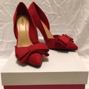Red Bow Stilettos